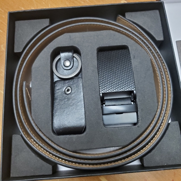 Marino Avenue Mens Black Leather Belt - Picture 3 of 4